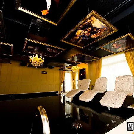 Romance Marine Aparthotel מלון דירות