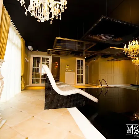 Romance Marine Aparthotel מלון דירות 4*