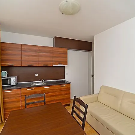 Romance Marine Aparthotel 4* סאני ביץ'