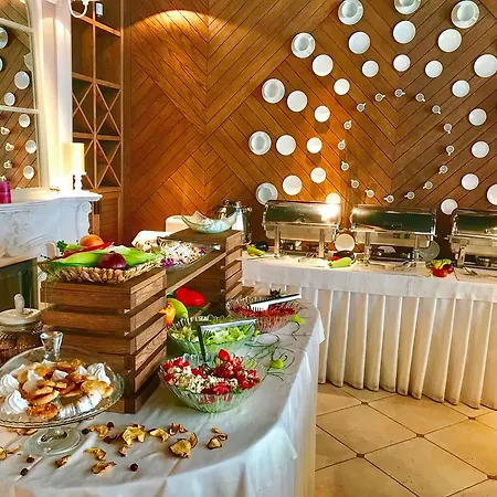 Romance Marine Aparthotel סאני ביץ'