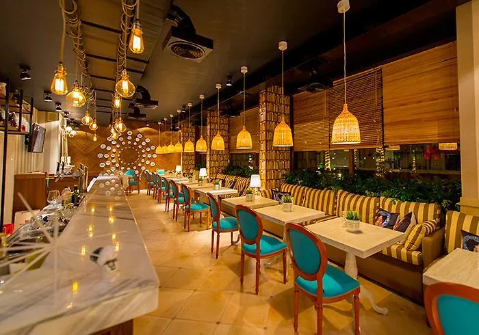 Romance Marine Aparthotel 公寓式酒店 4*