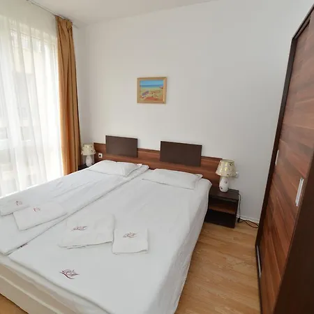 Romance Marine Aparthotel 4*