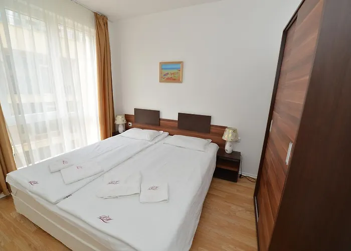 Romance Marine Aparthotel 4*