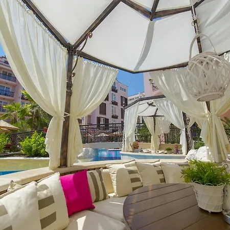 Romance Marine Aparthotel Apartmanhotel Napospart