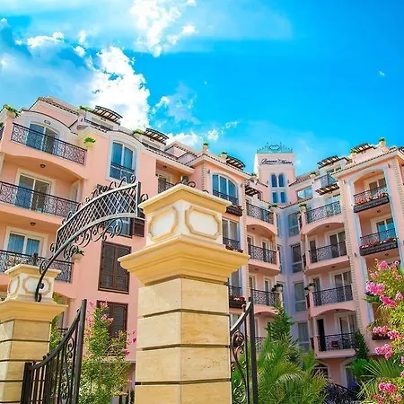 Romance Marine Aparthotel 4* Napospart